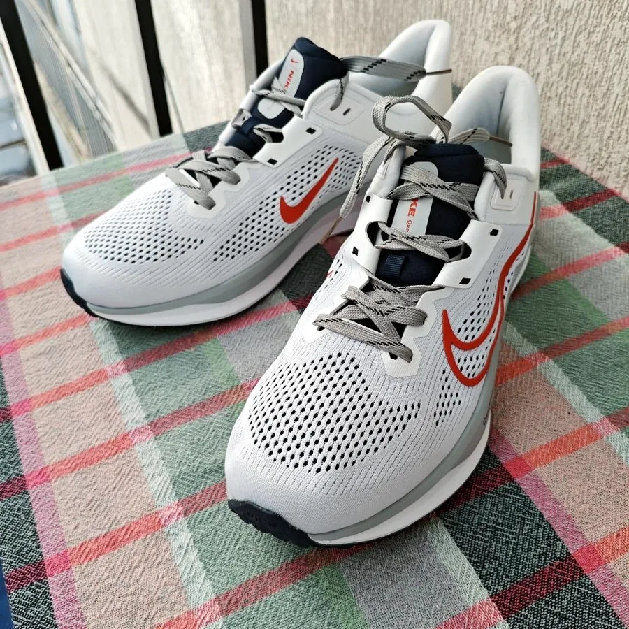 Беговые кроссовки Nike Quest 6, размер 46