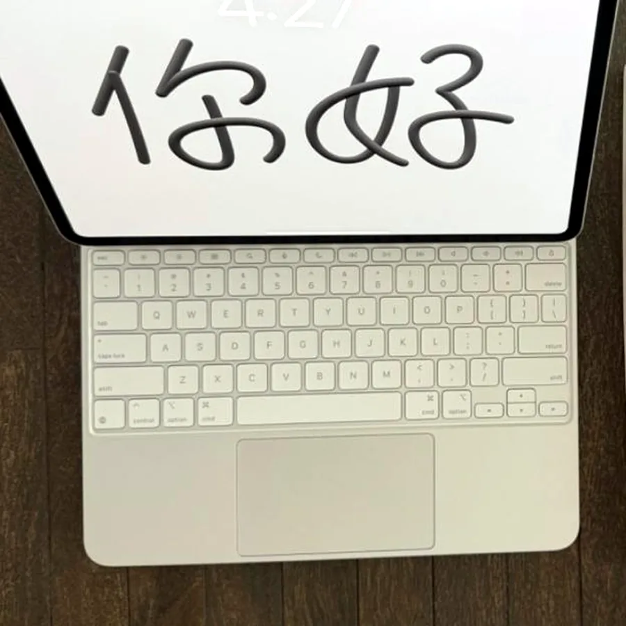 Apple iPad Pro M4 13 дюймов 256GB с Magic Keyboard