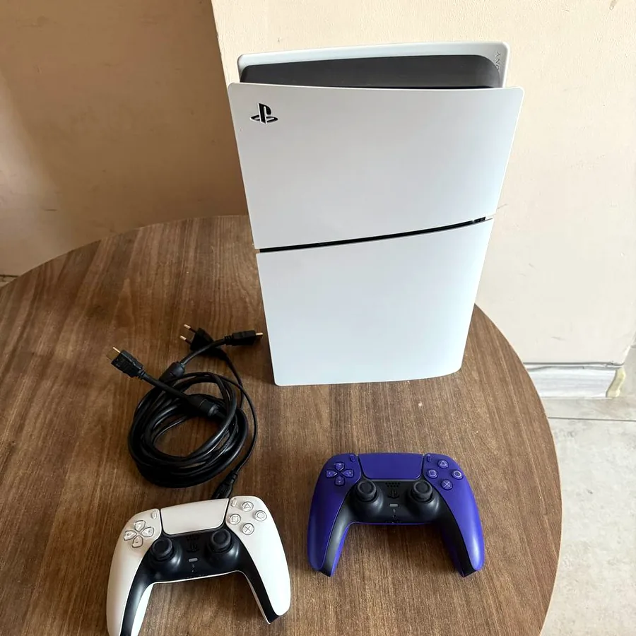 PlayStation 5, почти новая