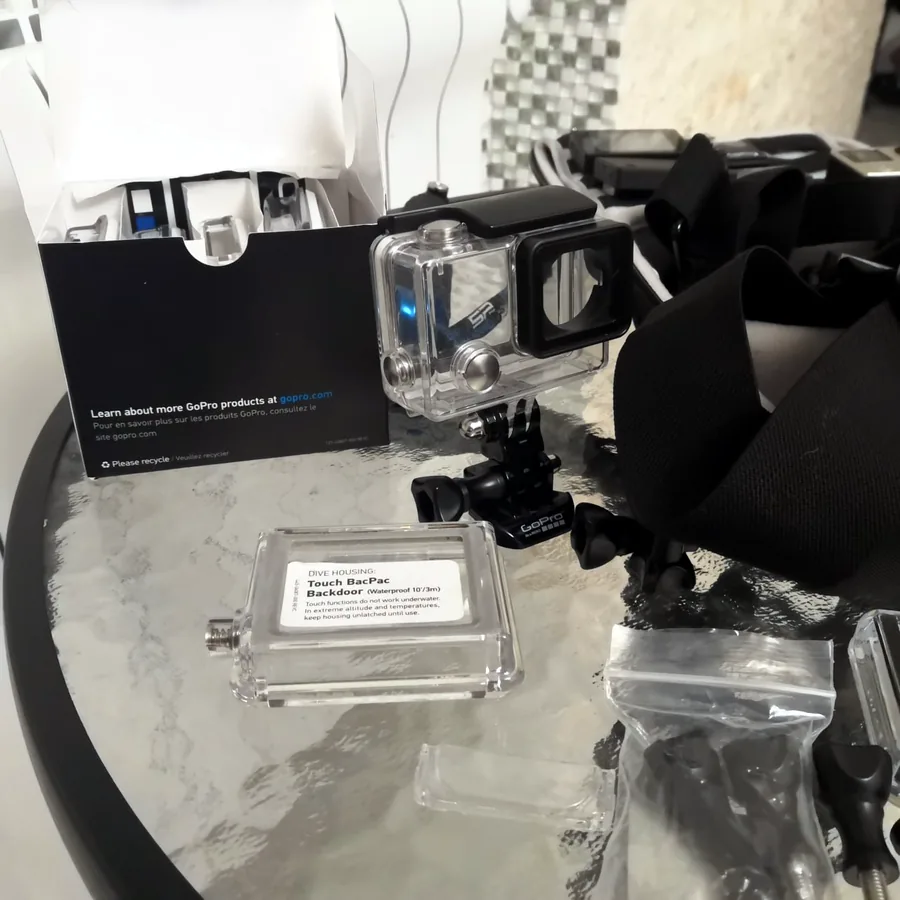 GoPro Hero 4 Silver с аксессуарами
