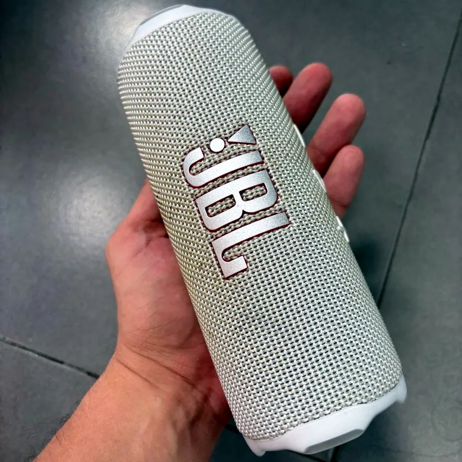 JBL Flip 7 белая