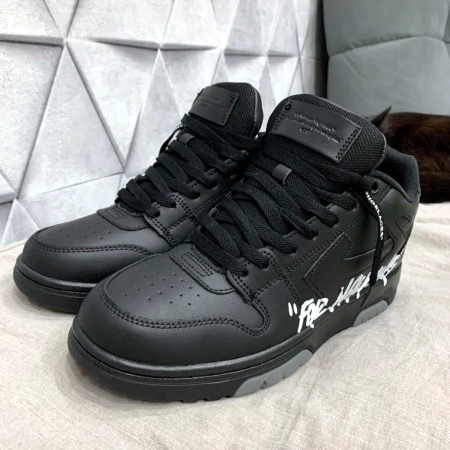 OFF-WHITE кроссовки чёрные, размер 42