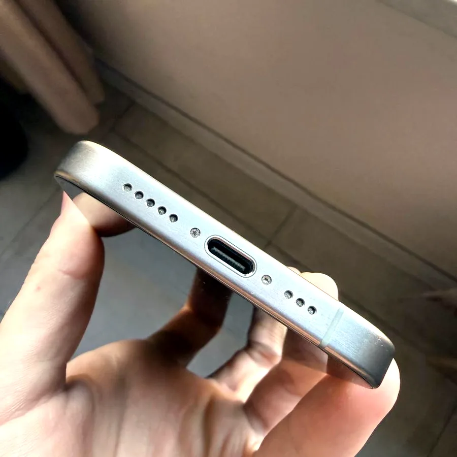 iPhone 15 Pro, 512 ГБ, состояние отличное