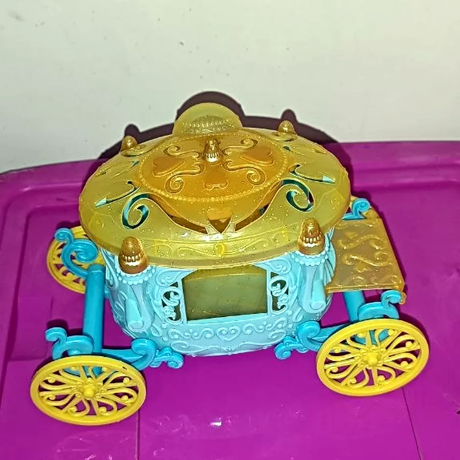 Игрушечная карета