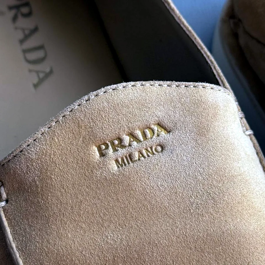Лоферы Prada, оригинальные