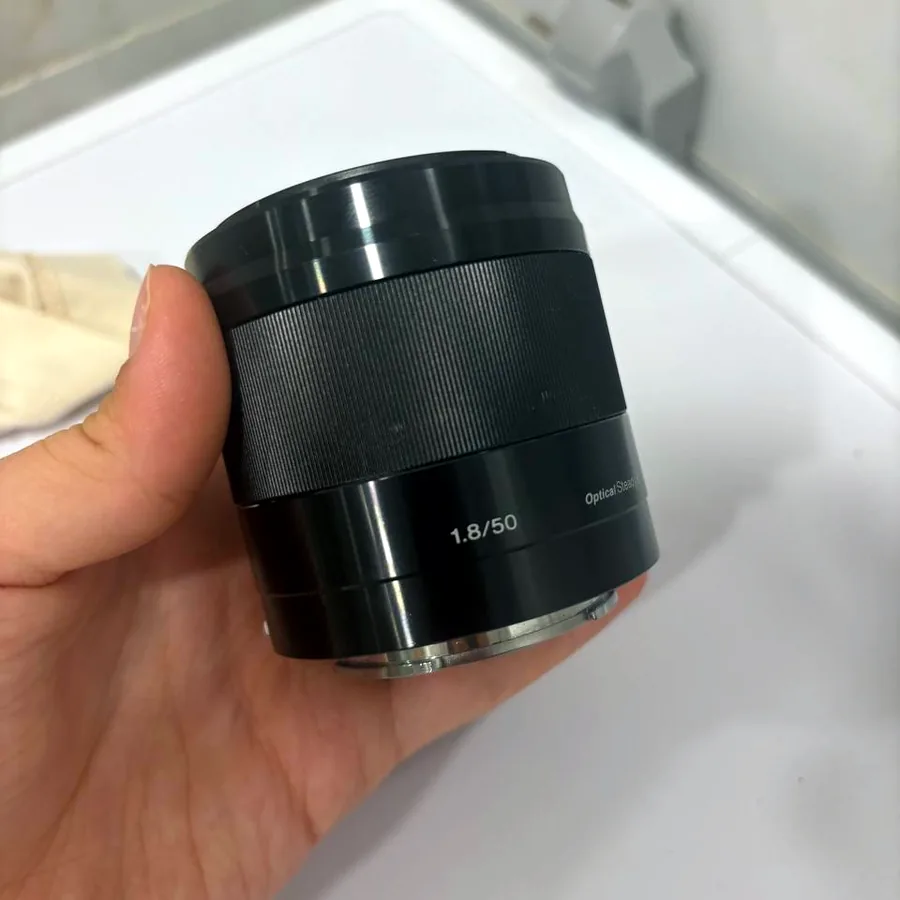 Объектив Sony E 1.8 50mm