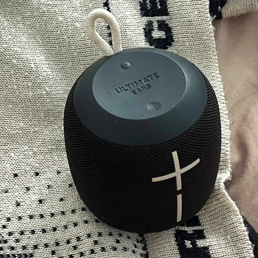 Колонка Logitech, идеальное состояние