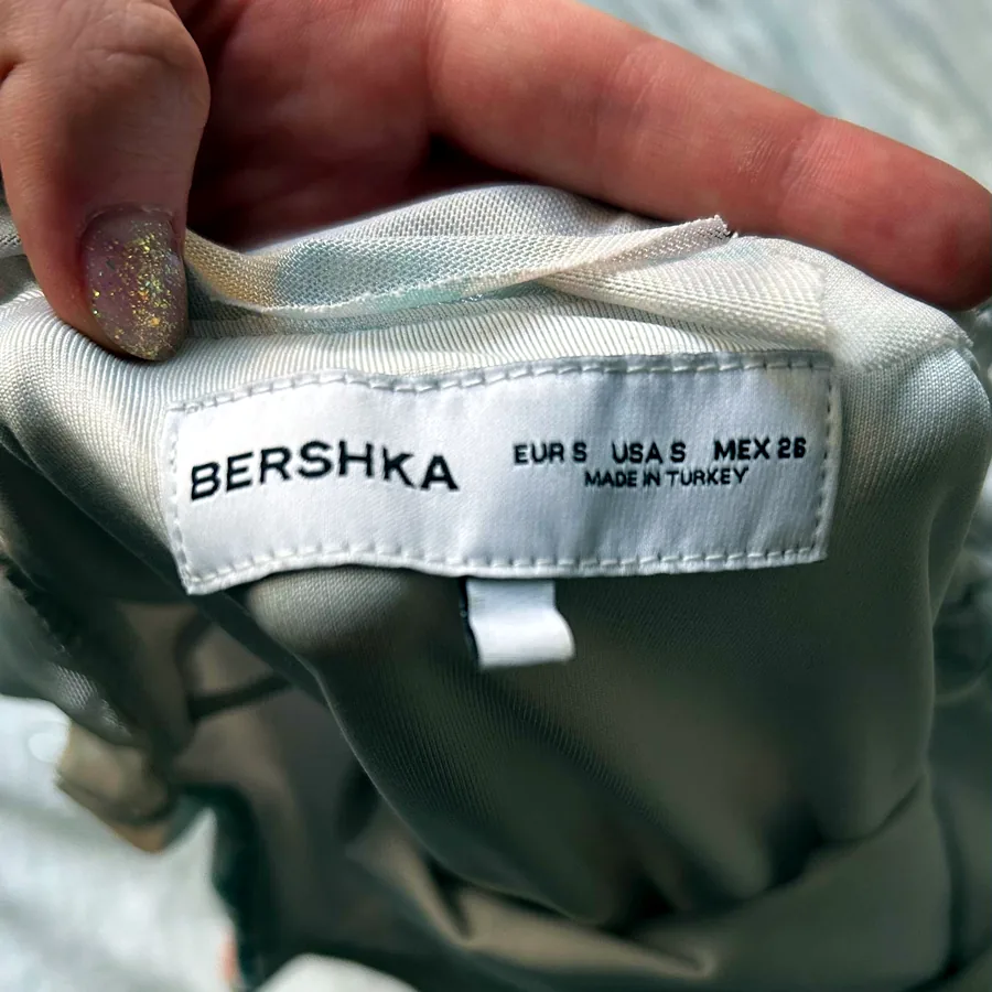 Платье Bershka Printed Ruffled Mini, размер S