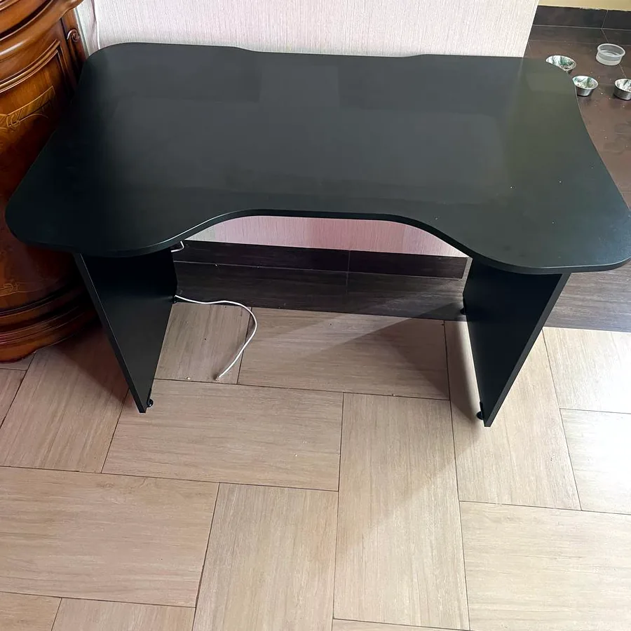 Стол компьютерный, новый