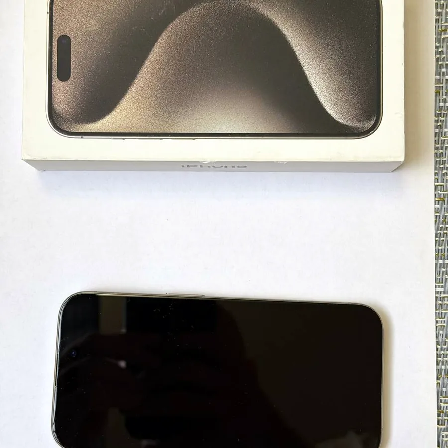 iPhone 15 Pro 256 GB, идеальное состояние