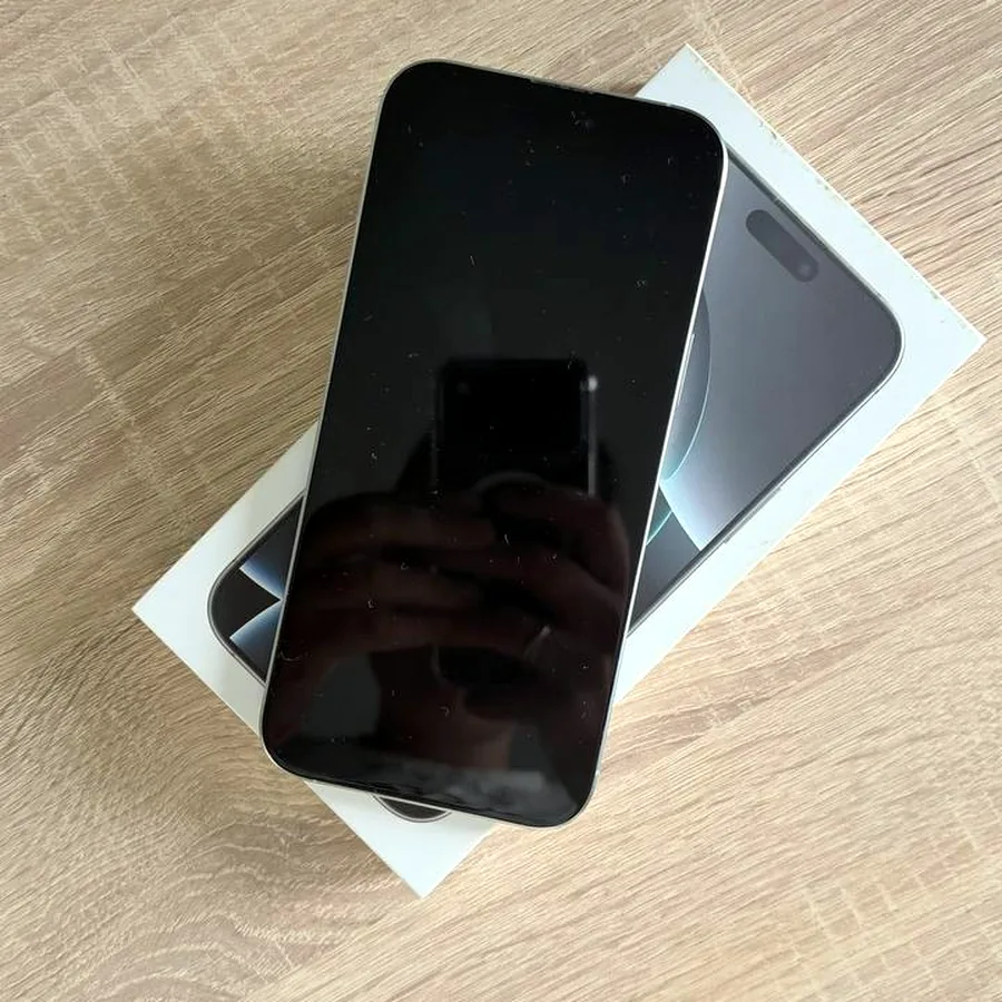 iPhone 16 Pro Max, 85% батареи, отличное состояние