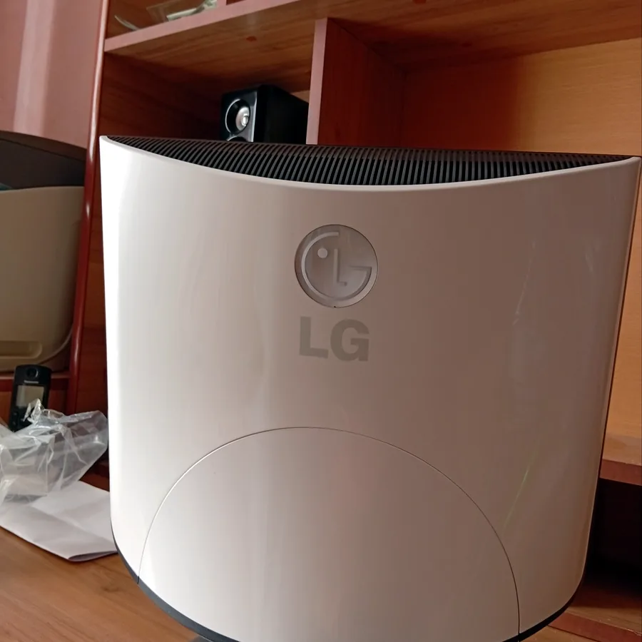 Монитор LG