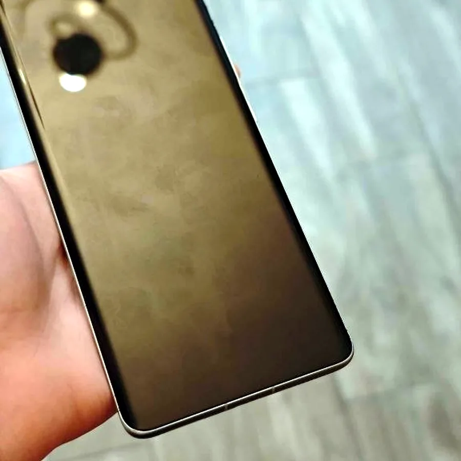 Xiaomi 12 Pro, экран заменён