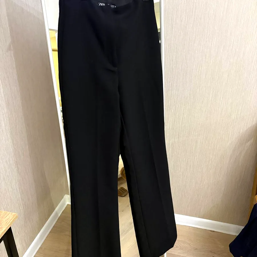 Брюки Zara в обтяг, эффект леггинсов