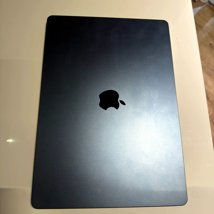 MacBook Air M3 15.3, 16 ГБ, 512 ГБ