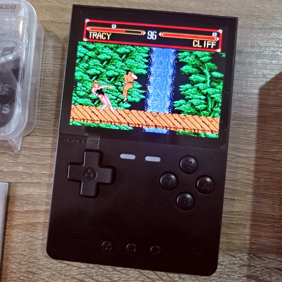 Портативная консоль Trimui Brick 128GB, чёрная