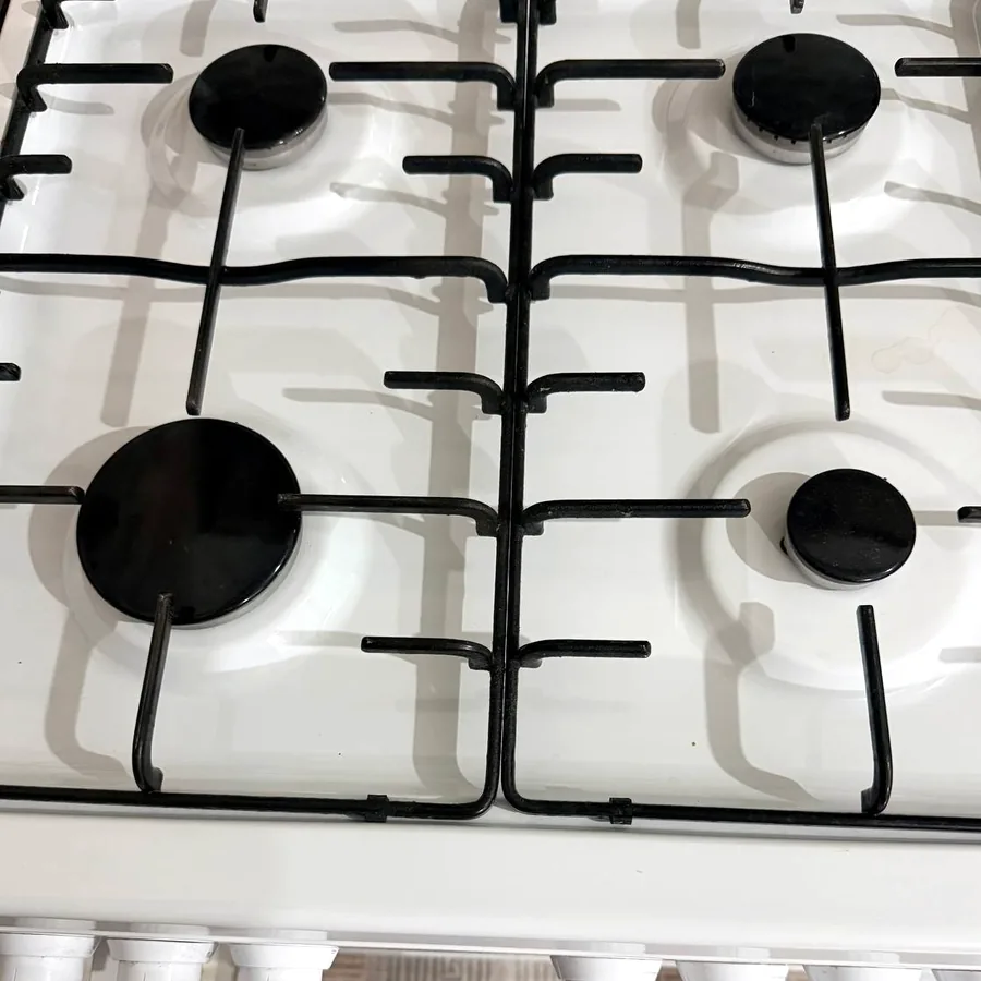 Газовая плита Beko с электрической духовкой