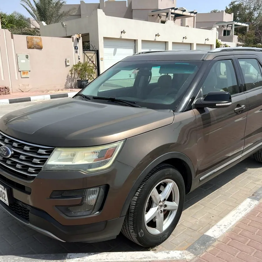 Ford Explorer XLT 2016, пробег 175 000 км, Дубай