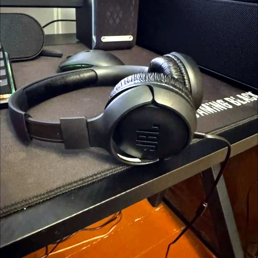 Наушники JBL