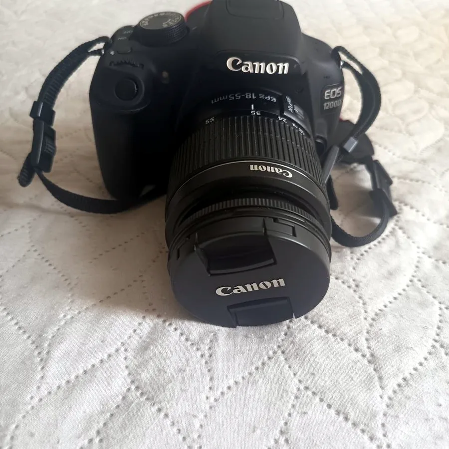 Фотоаппарат Canon EOS 1200D, идеальное состояние