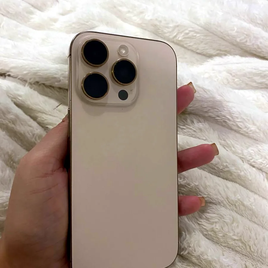 iPhone 16 Pro 512 GB Gold, отличное состояние
