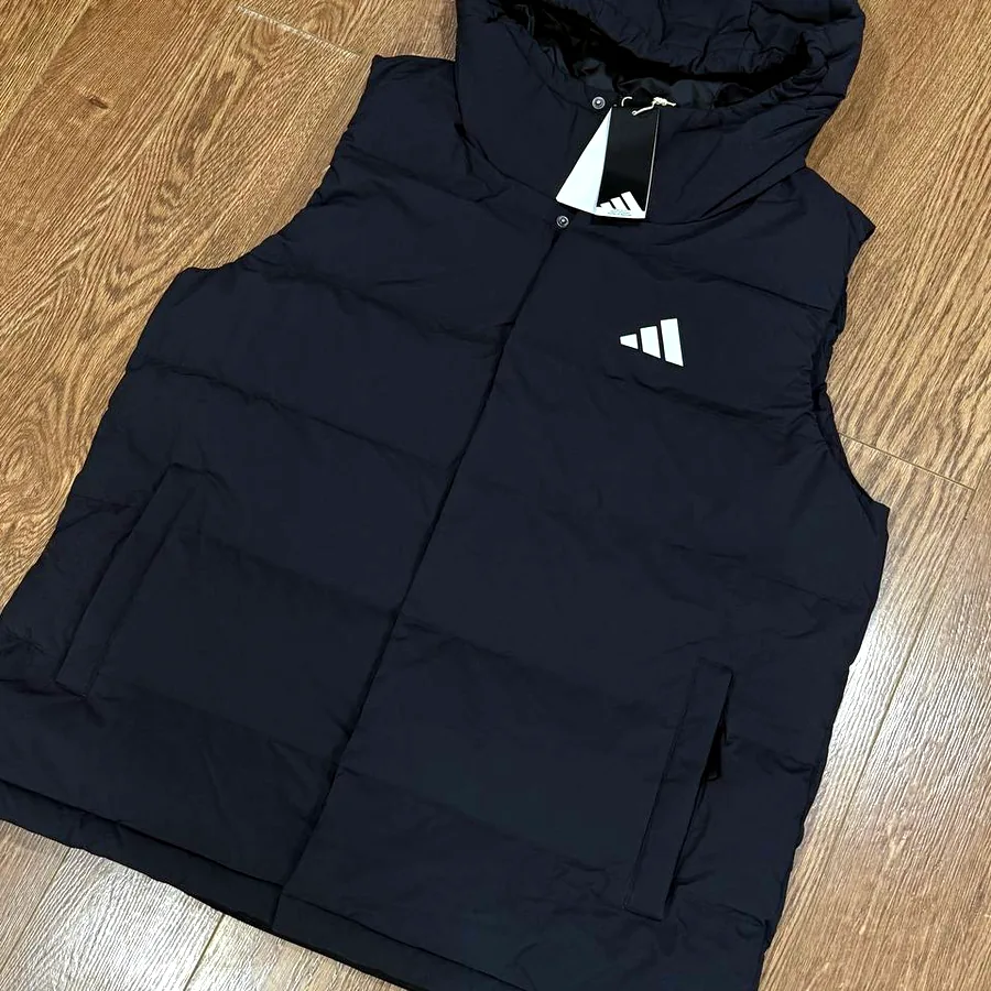 Жилет Adidas, размер M