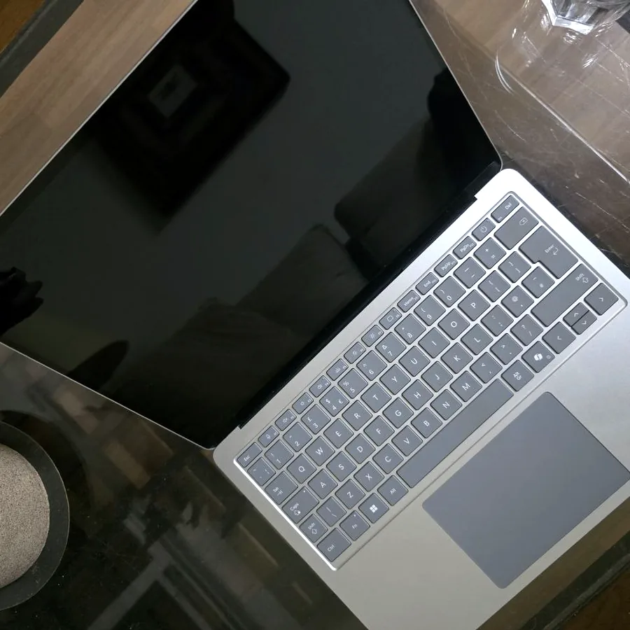 Microsoft Surface Laptop 7, на запчасти