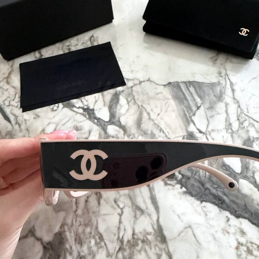 Очки Chanel оригинальные, новые, нюдовый цвет