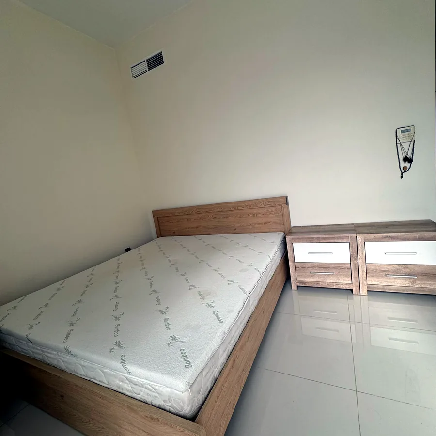 Кровать King Size 180×200 с тумбами и матрасом