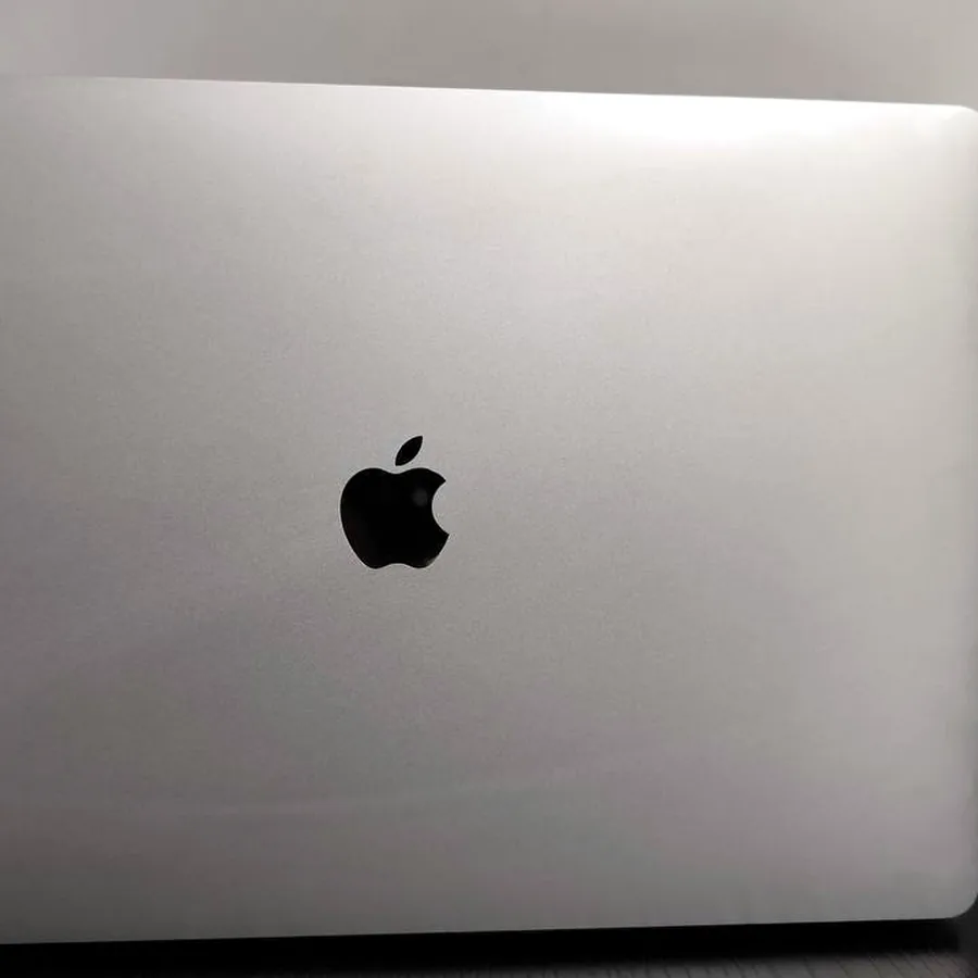 MacBook Pro 16 дюймов 2019, Intel Core i7