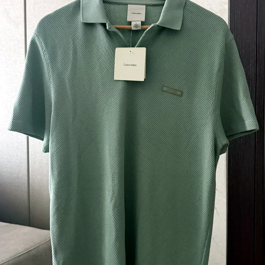 Два поло Calvin Klein, размер M, slim fit