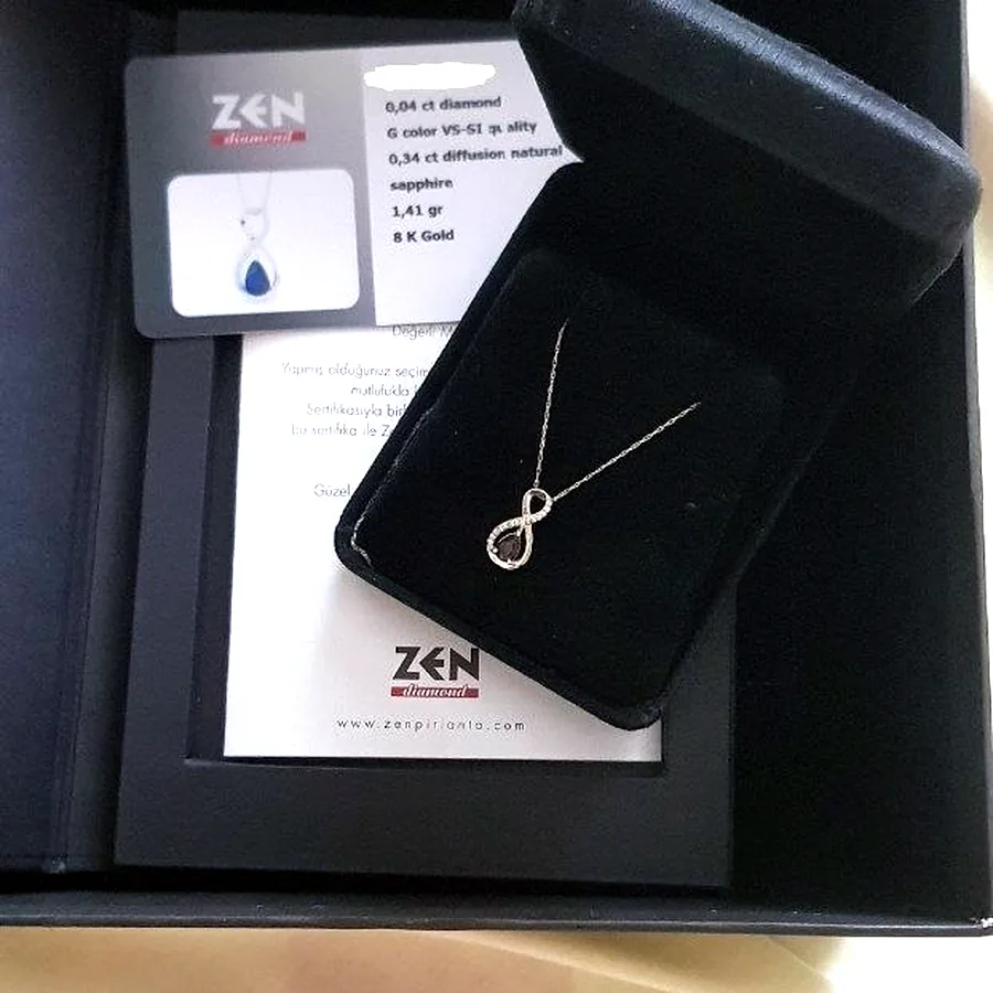 Колье ZEN Diamond с сапфиром и бриллиантами
