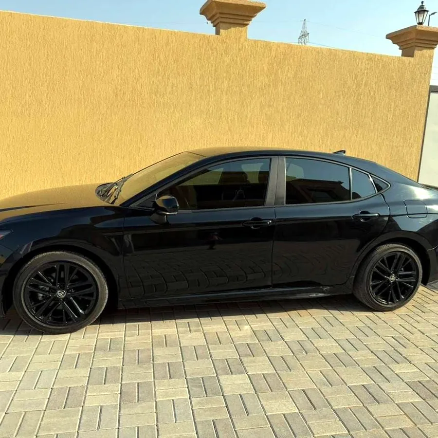 Toyota Camry 80 Sport Edition 2.5 гибрид, пробег 8000 миль