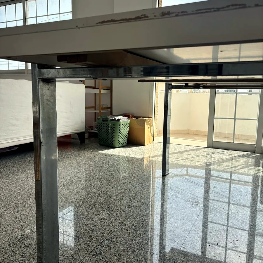 Раздвижной обеденный стол из массива, Дания