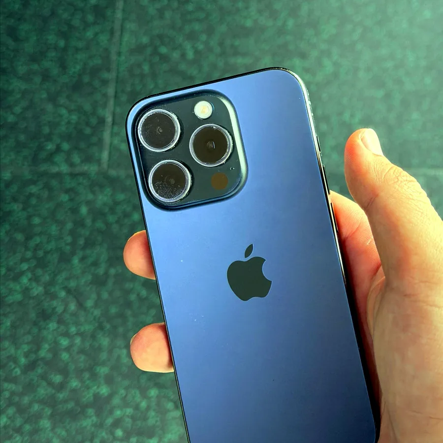 iPhone 15 Pro 256GB Blue Titanium