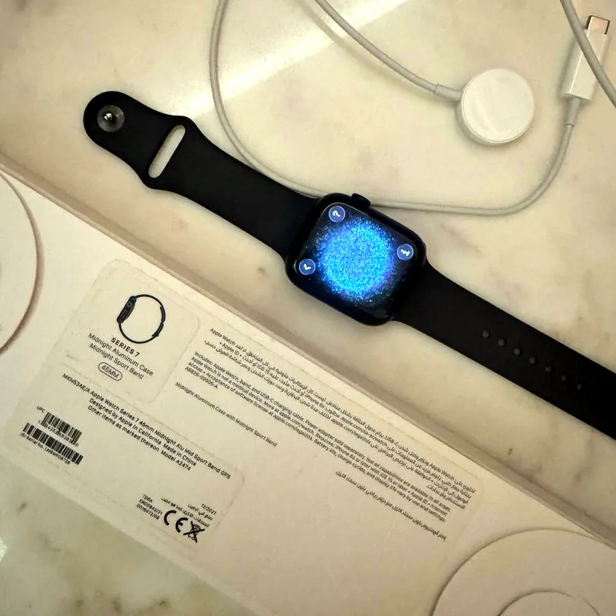 Apple Watch Series 7, 45 мм, midnight