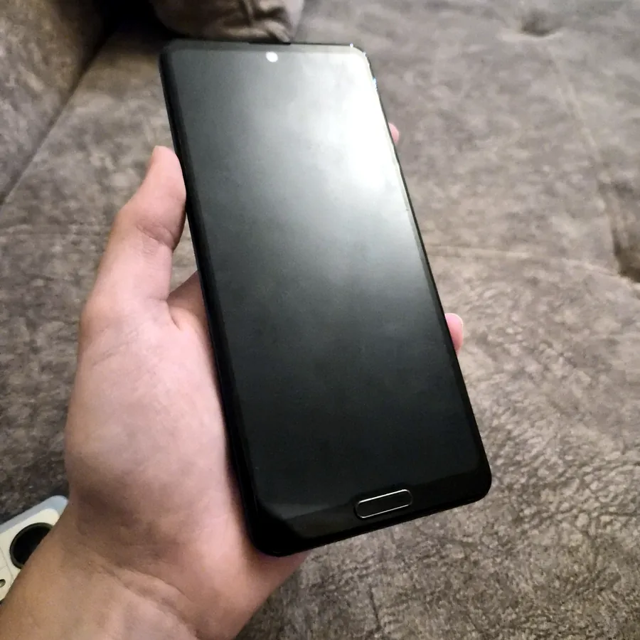 Sharp Aquos R5G 12/256, японский флагман 2020