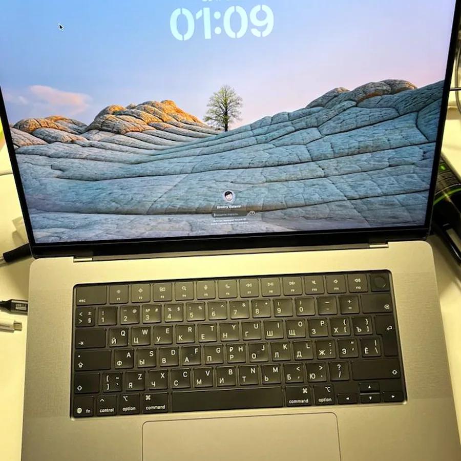 MacBook Pro 16 дюймов M1 Pro, 16/512 ГБ