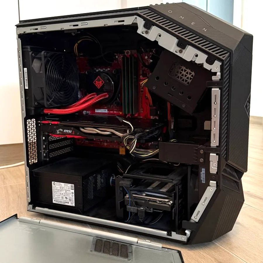 HP OMEN 880 Gaming PC, i7-7700K, GTX 1080