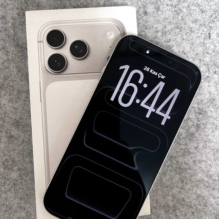 iPhone 17 Pro, 256 ГБ, состояние отличное