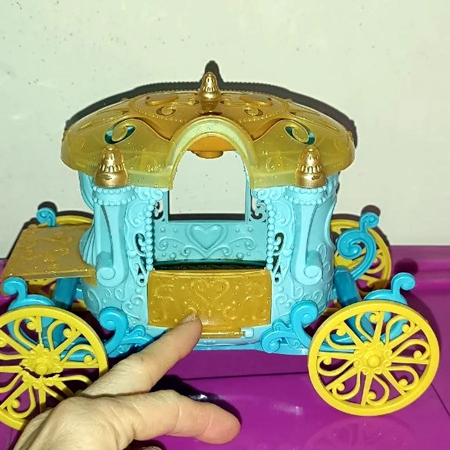 Игрушечная карета