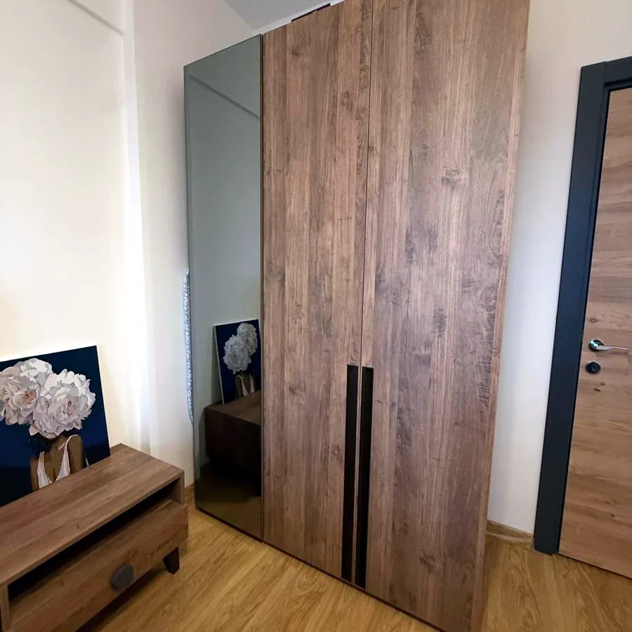 Шкаф Enza Home Orlando с зеркалом, 3-дверный
