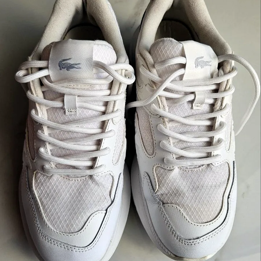 Кроссовки Lacoste белые, размер 41