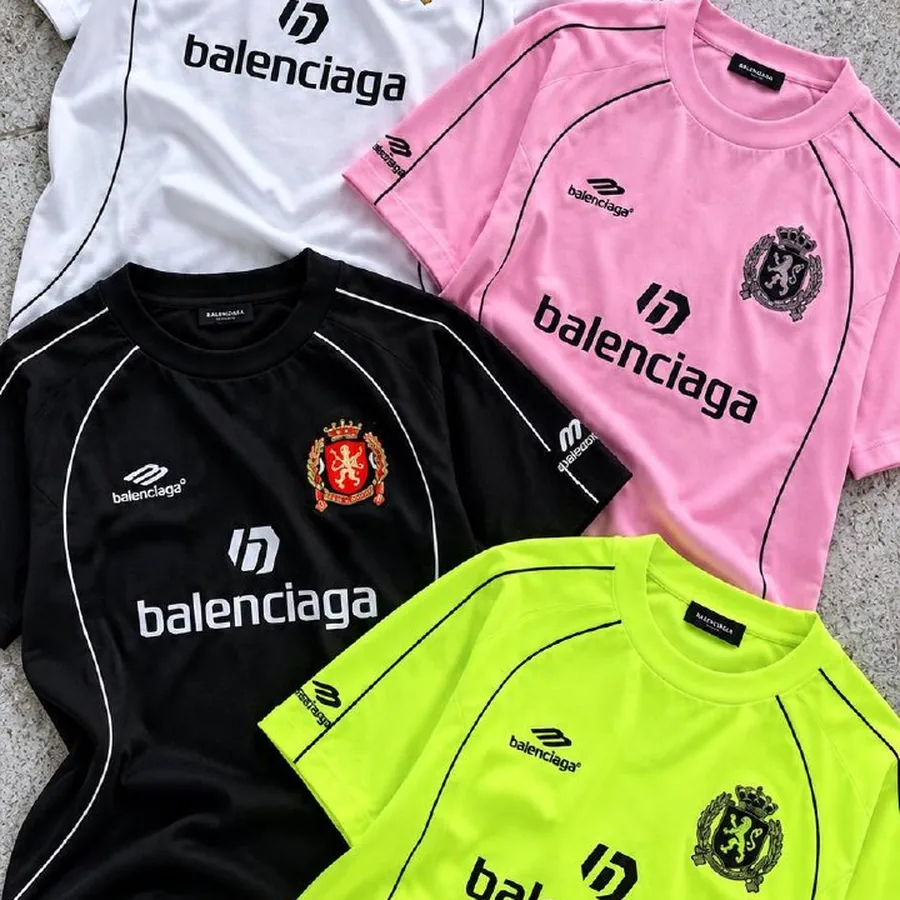 Футболка Balenciaga