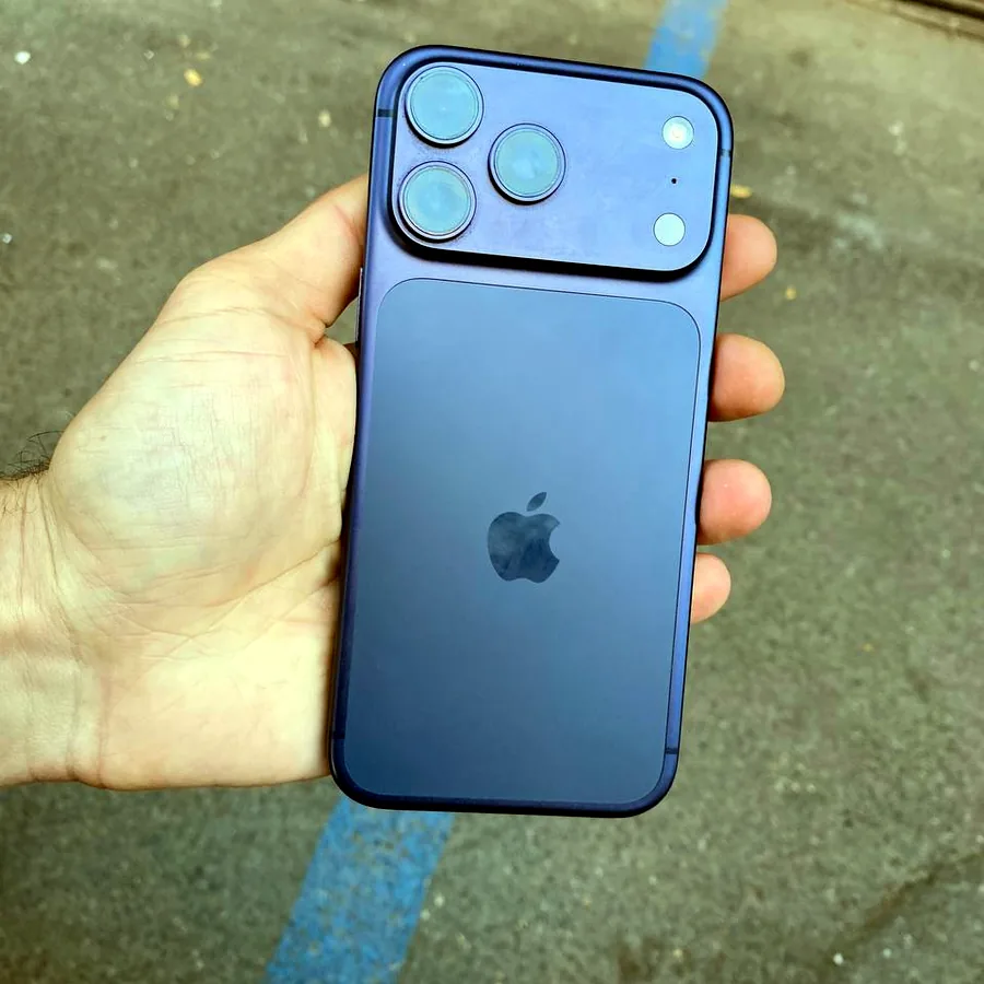 iPhone 17 Pro Max 512 GB, 94% батареи