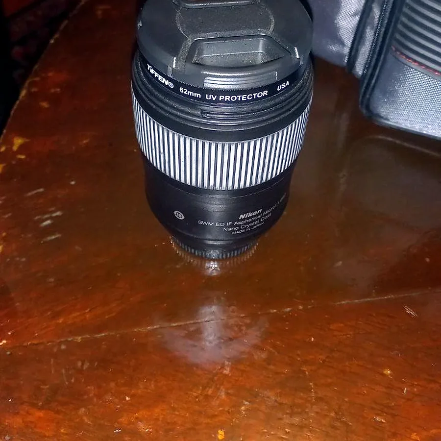 Объектив Nikon 55-200 мм