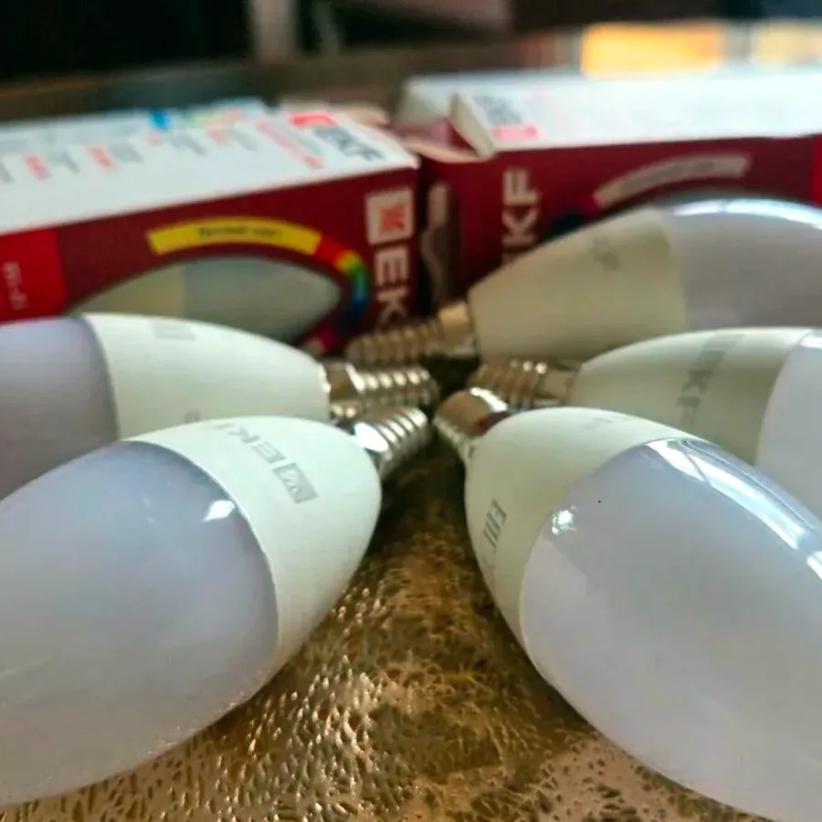 Умная лампа EKF E14 5W, Wi-Fi, RGB