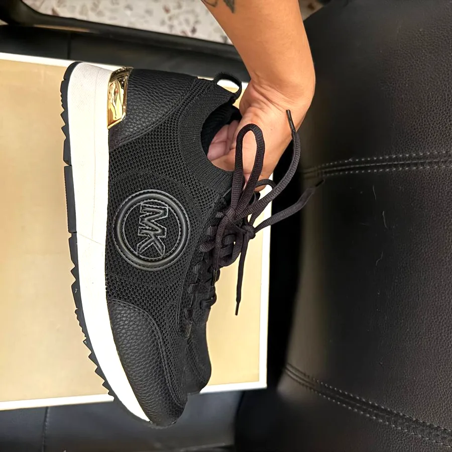 Кроссовки Michael Kors, размер 38, новые