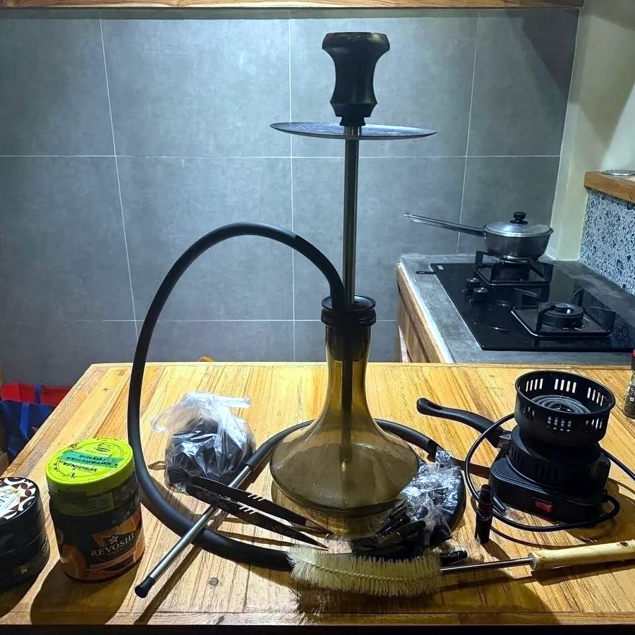 Кальян с табаком и углями