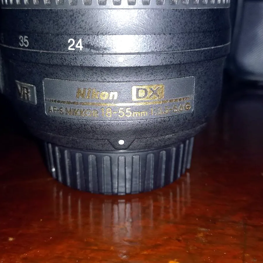 Объектив Nikon 55-200 мм